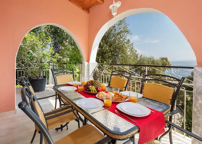 Nafsika Holiday home *