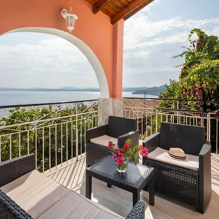 Nafsika Holiday home *